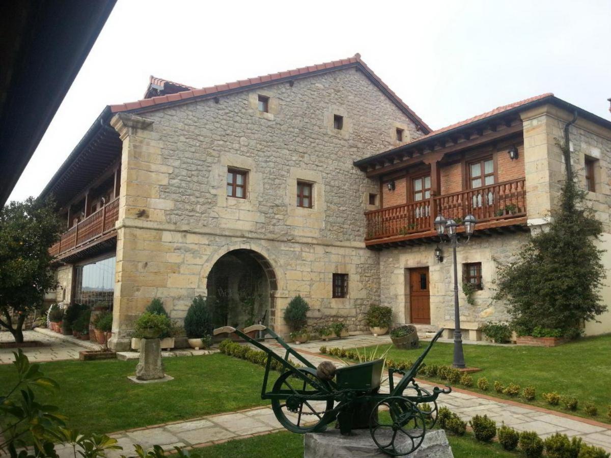 Posada La Victoria Miengo Exteriör bild